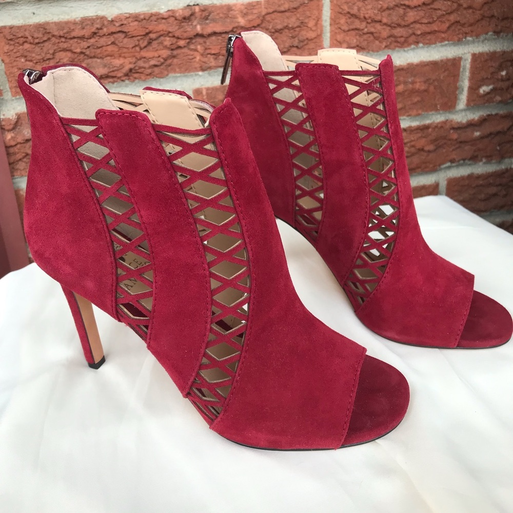 Red shoes